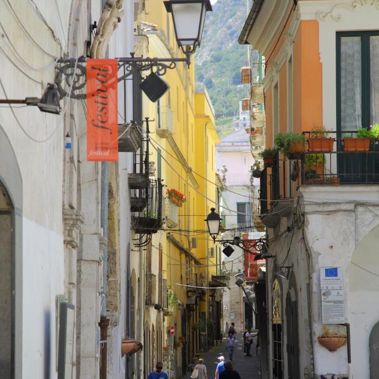 Salerno Centro Holiday House - Appartamento - 37