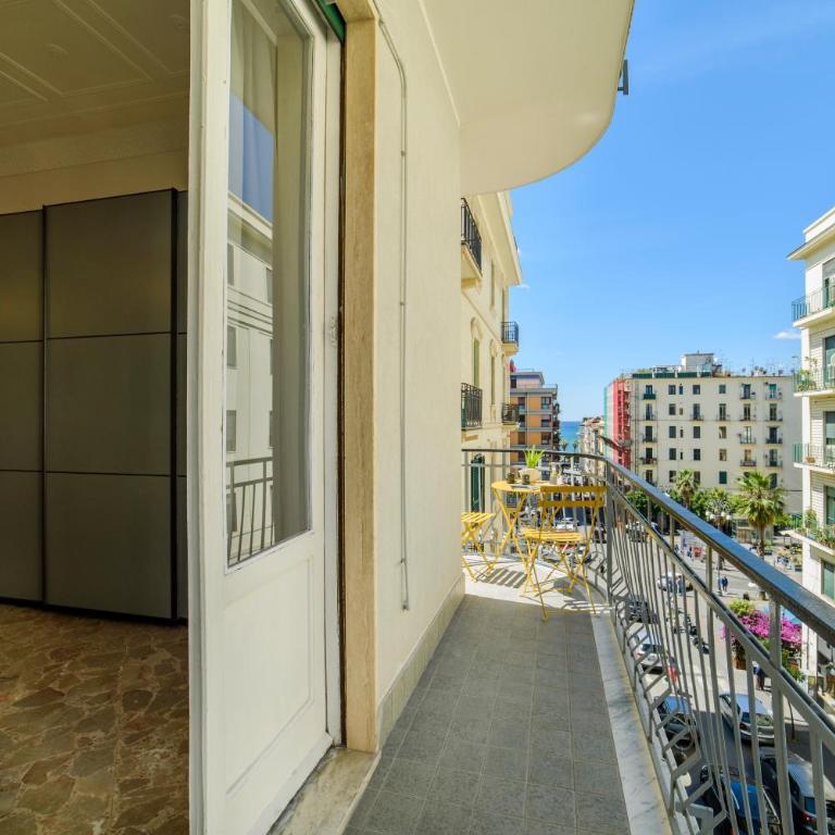 Salerno Centro Holiday House - Appartamento - 42