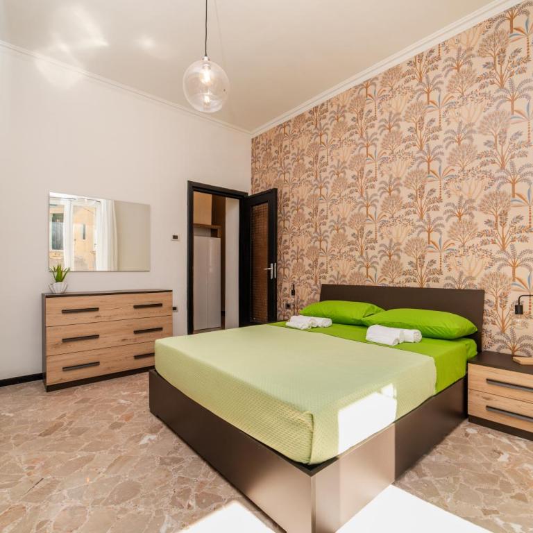 Salerno Centro Holiday House - Appartamento - 7