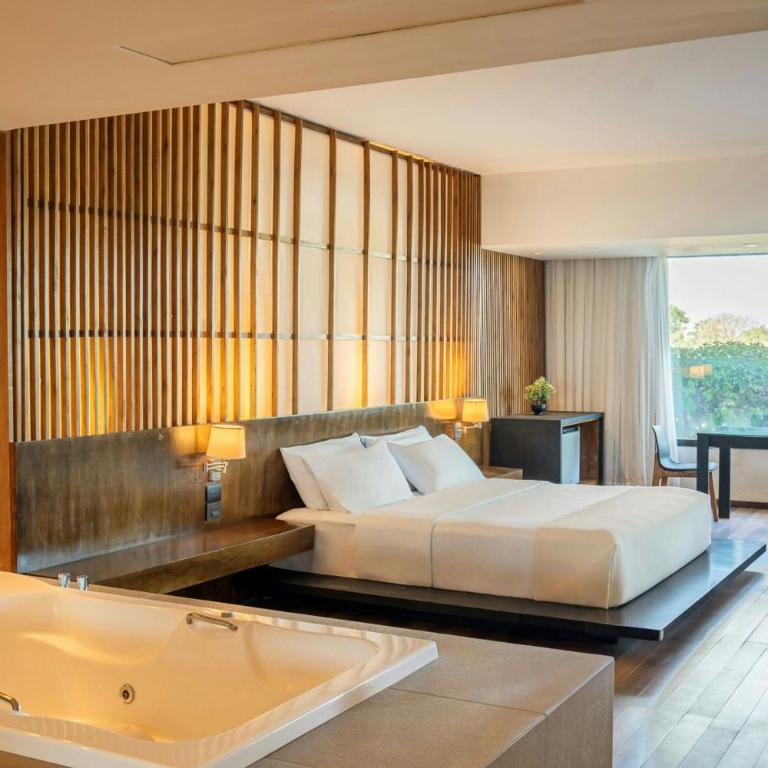 Yacht & Golf Club Paraguayo, a Tribute Portfolio Resort - Suite junior con cama extragrande, vistas al río y bañera de hidromasaje - 2