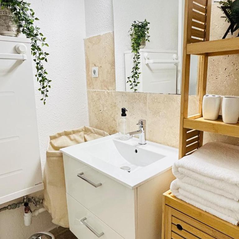 Studio Chanzy lumineux cozy avec terrasse Narbonne - Estudio con terraza - 27