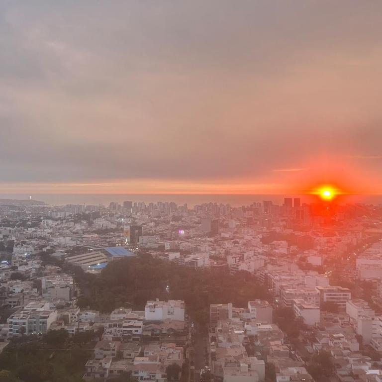 departamento nuevo con espectacular vista entre surco y Miraflores - One-Bedroom Apartment - 43