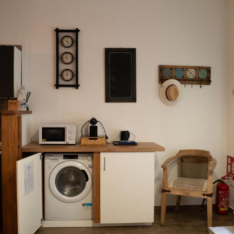 Donna Ilaria a Chiaia - One-Bedroom House - 23