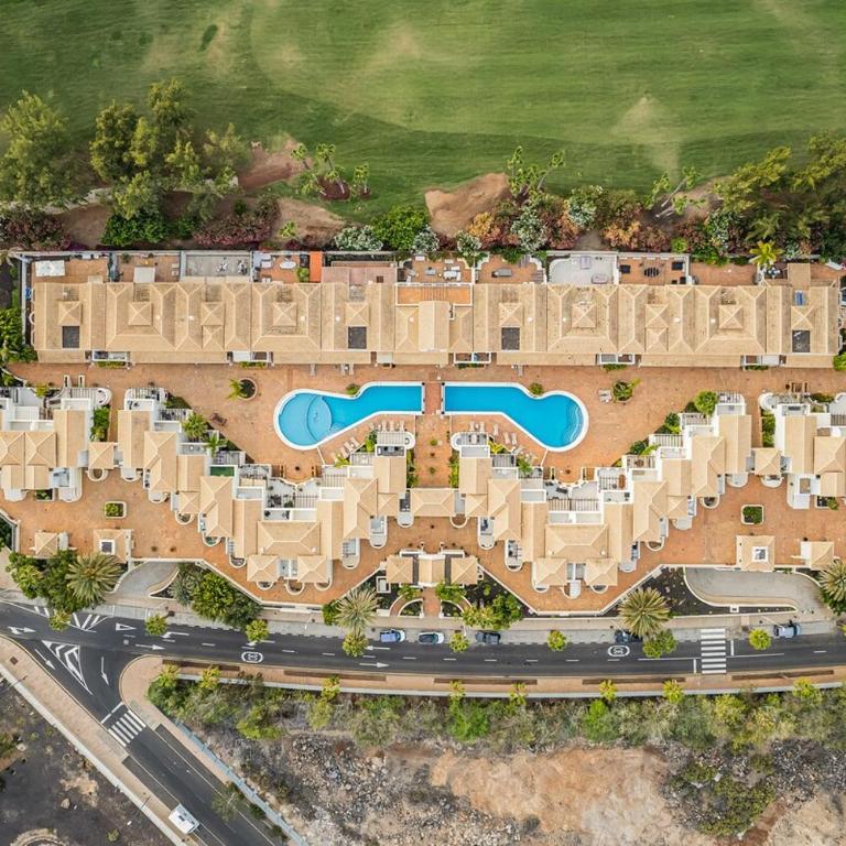 Luxury, Boutique Two-Bedroom Modern Townhouse with Golf Views - Villa de 2 dormitorios - 39