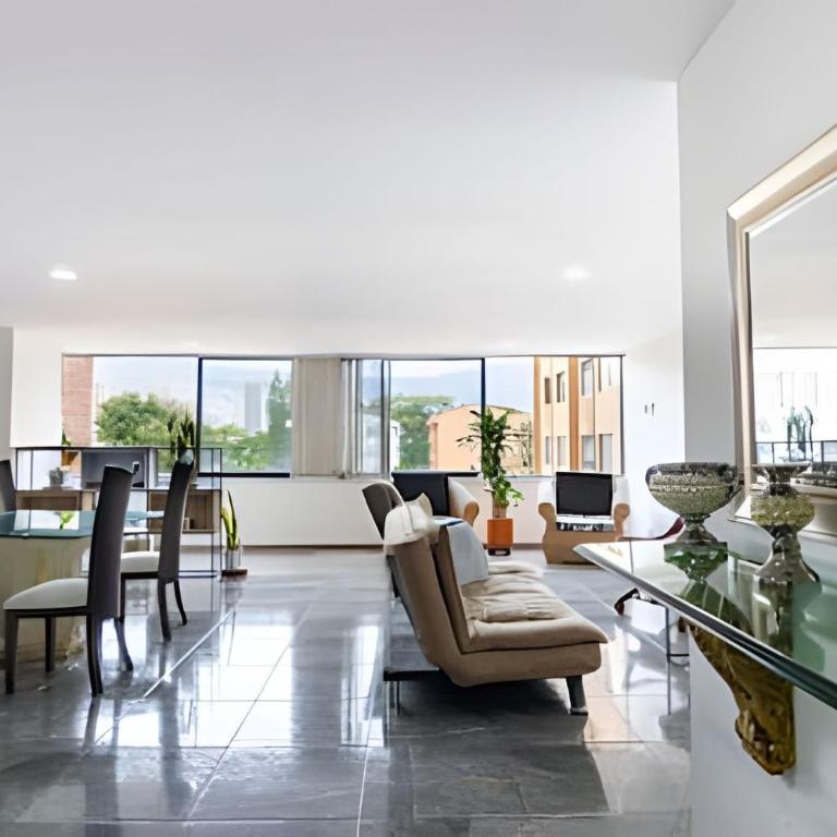 Vistas Top | Parking | Cerca De Estadio y "La 70" - Apartment - 2