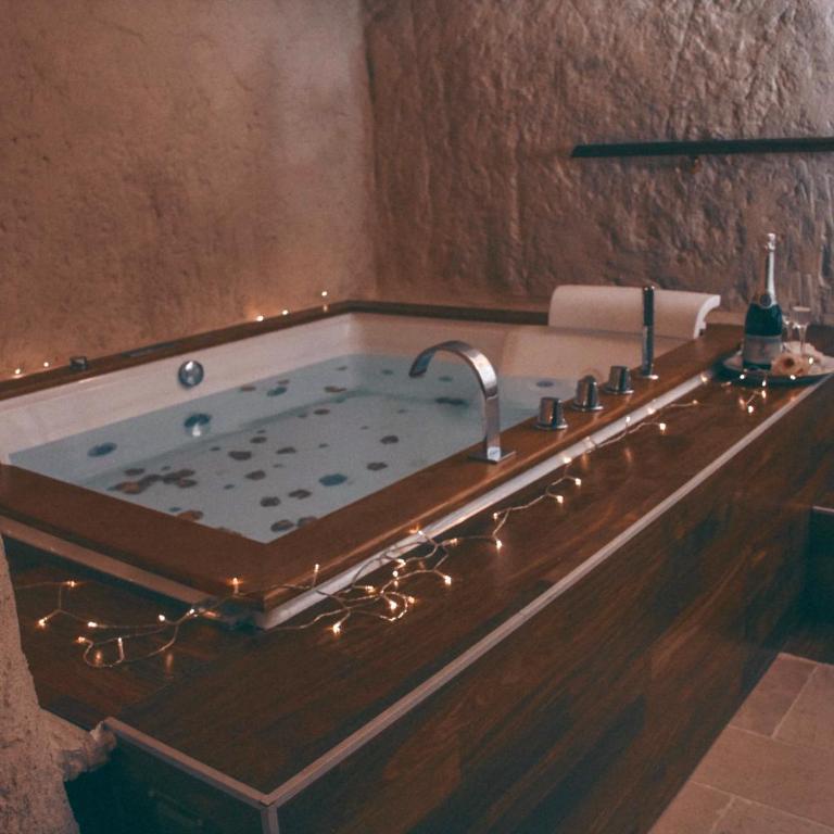 Bellavita Rooms- Isabel luxury Suite - Suite in Grotta - 2
