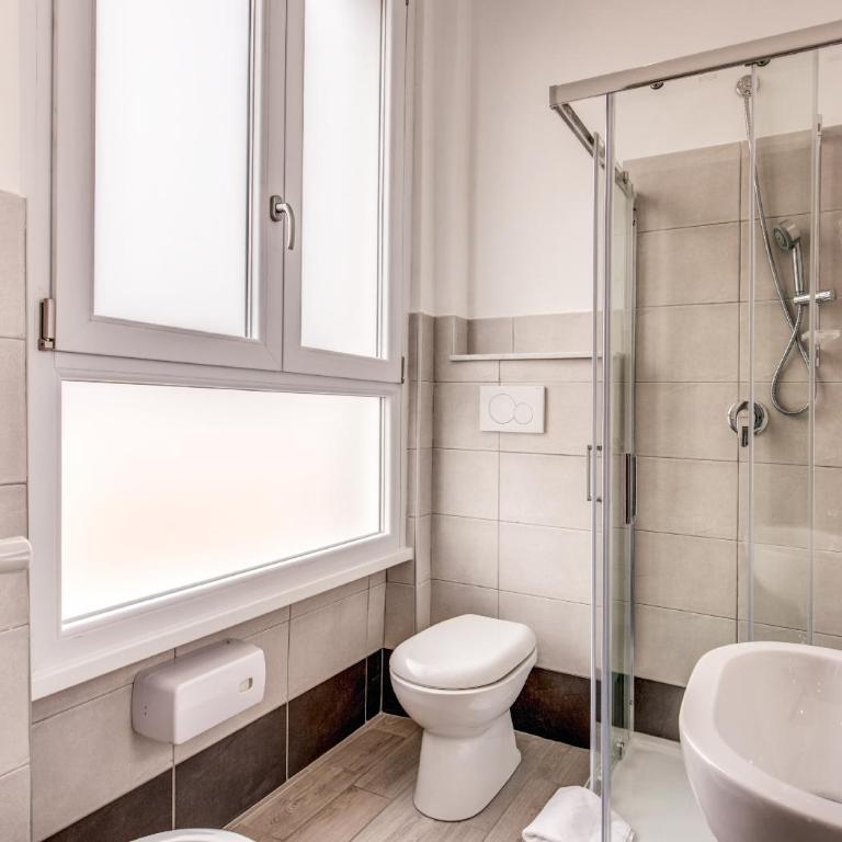 Floor 6 Boutique Rooms by DOT Suites - Camera Matrimoniale/Doppia con Letti Singoli con Balcone - 1