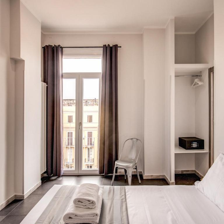 Floor 6 Boutique Rooms by DOT Suites - Camera Matrimoniale/Doppia con Letti Singoli con Balcone - 2