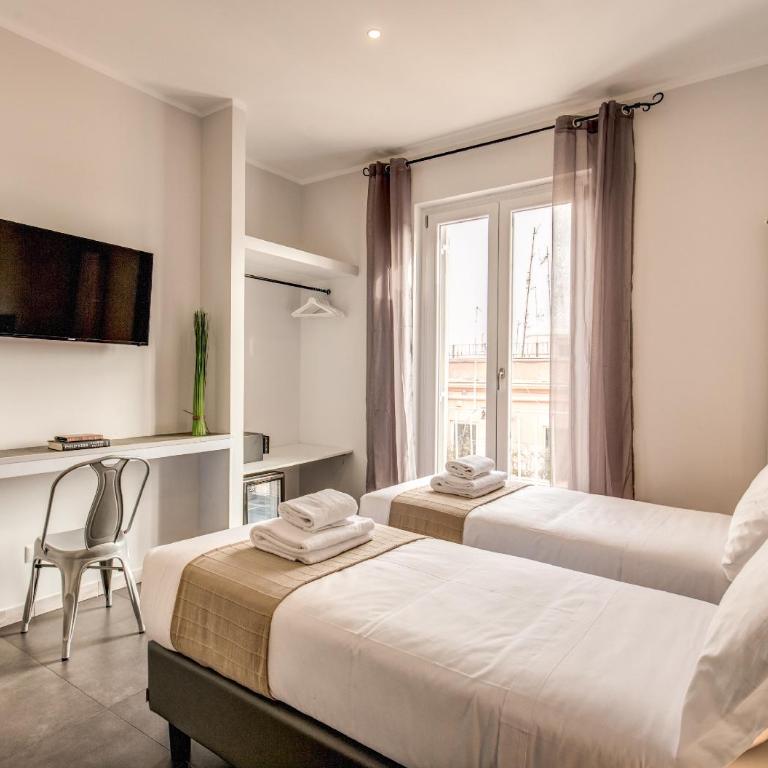 Floor 6 Boutique Rooms by DOT Suites - Camera Matrimoniale/Doppia con Letti Singoli con Balcone - 4
