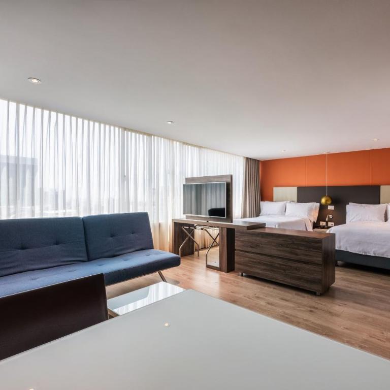 Hotel Holiday Inn Express & Suites Medellin by IHG - Suite con 2 camas individuales - 23