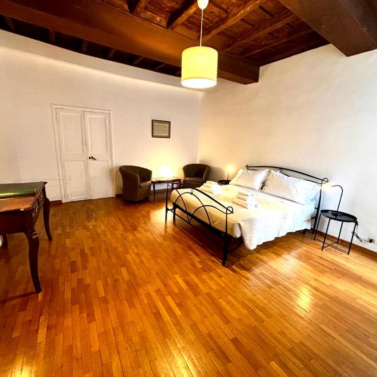 Atelier ed Affreschi a Campo de Fiori - Appartamento con 2 Camere da Letto - 8