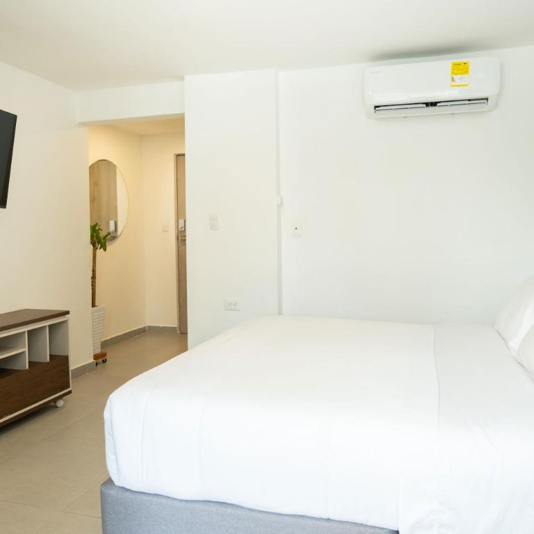 Serene Bay by Wynwood House - Deluxe One-Bedroom Apartment - 6