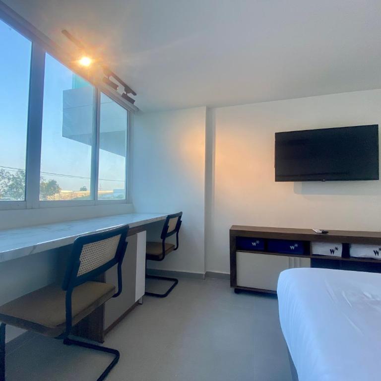 Serene Bay by Wynwood House - Two-Bedroom Deluxe Apartment - 19