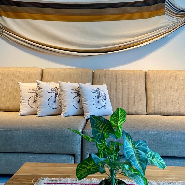 Serene Bay by Wynwood House - Two-Bedroom Deluxe Apartment - 6