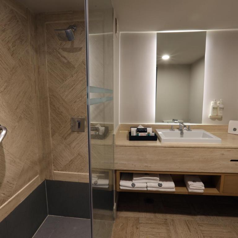 Galeria Plaza Reforma - Habitación de diseño - Cama extragrande - 7