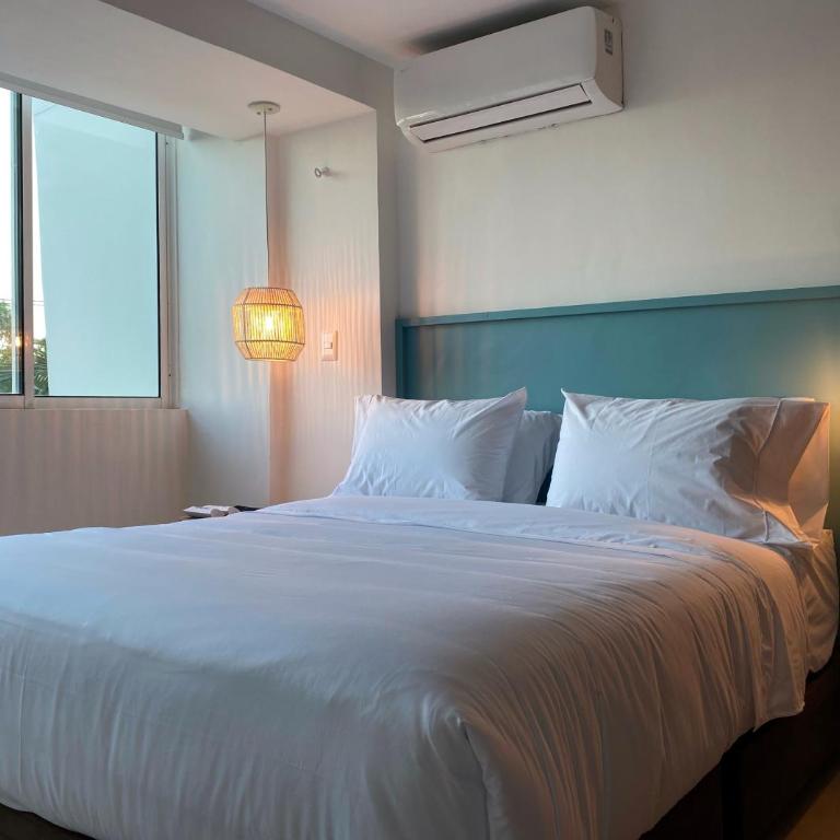 Serene Bay by Wynwood House - Two-Bedroom Superior Apartment - 4