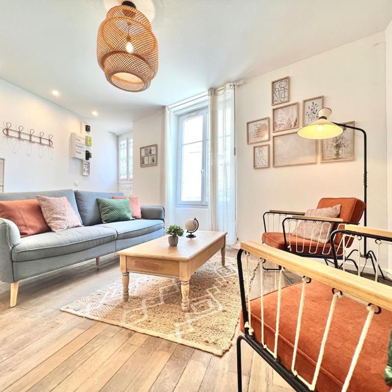 Le St-Hilaire, House in the city center with patio with parking - Villa - 6