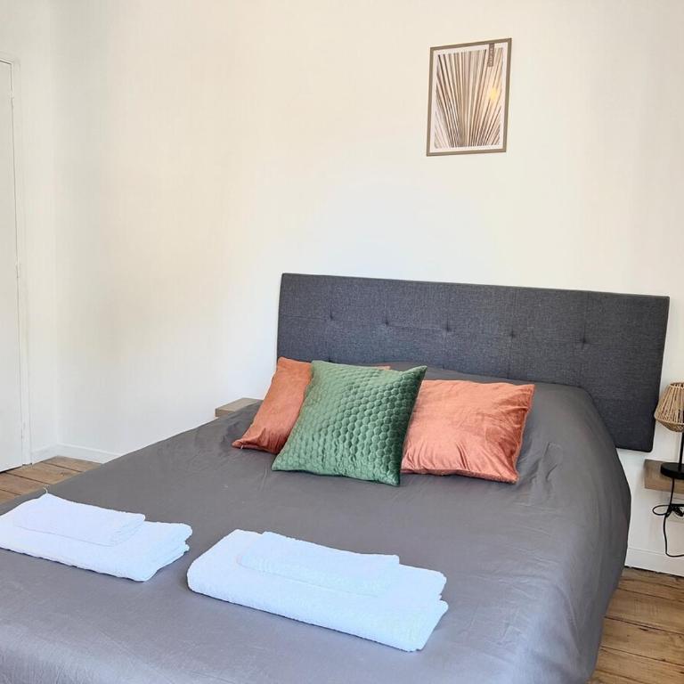 Le St-Hilaire, House in the city center with patio with parking - Villa - 20