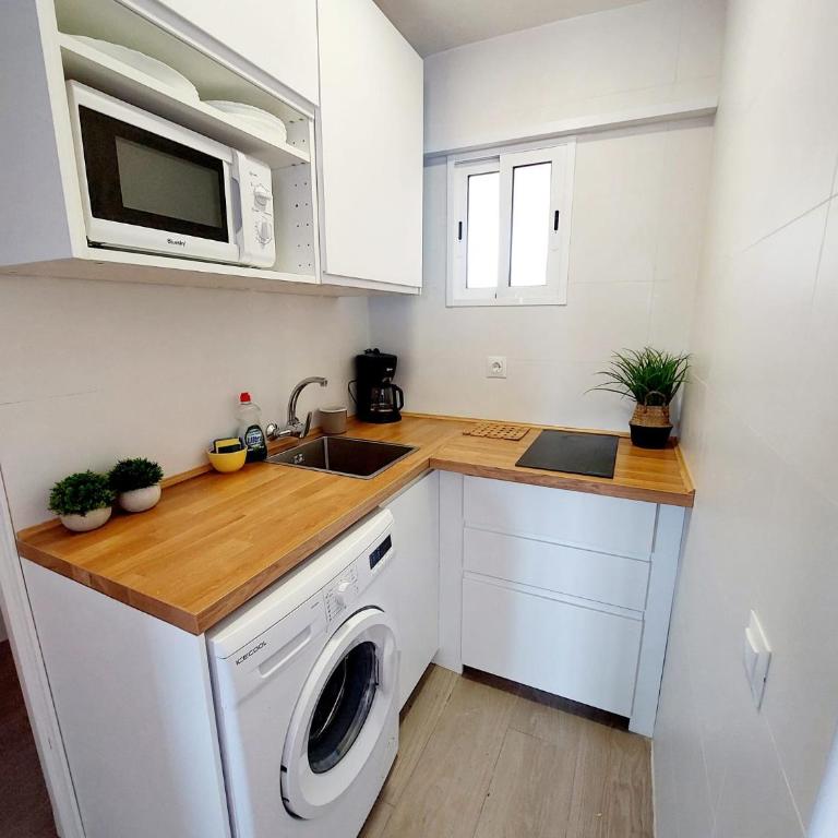 Moby suits A - Two-Bedroom Apartment - 5