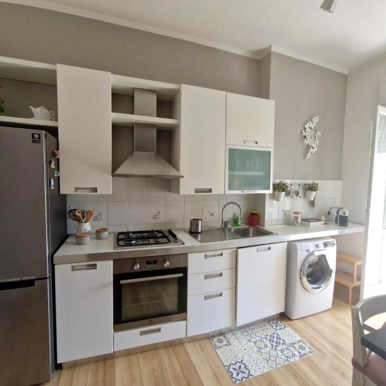Bright Apartment with Balcony - Metro C 3 min - Colosseum 15 min - Self check-in - Apartment mit 1 Schlafzimmer - 5
