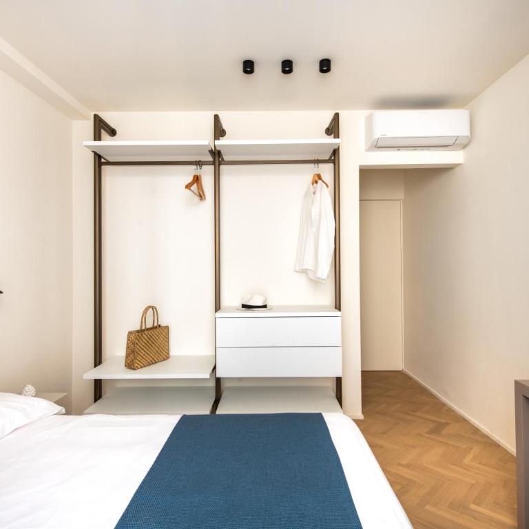 Palazzo Botta Suites - Camera Deluxe - 2
