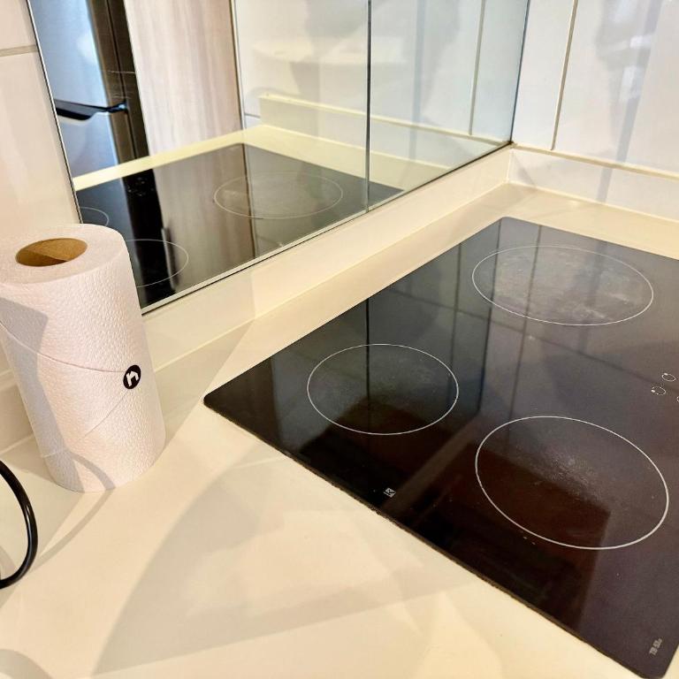 Moderno Excelente Ubicación Depto en Las Condes - Apartamento con balcón - 26