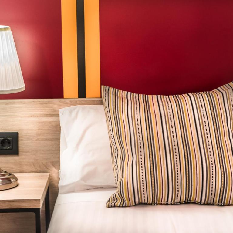 Apartaments Ciutat Vella - One-Bedroom Apartment - 8