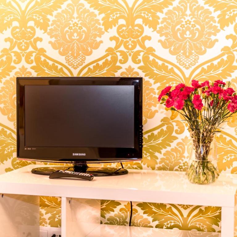 Apartaments Ciutat Vella - Two-Bedroom Apartment - 13