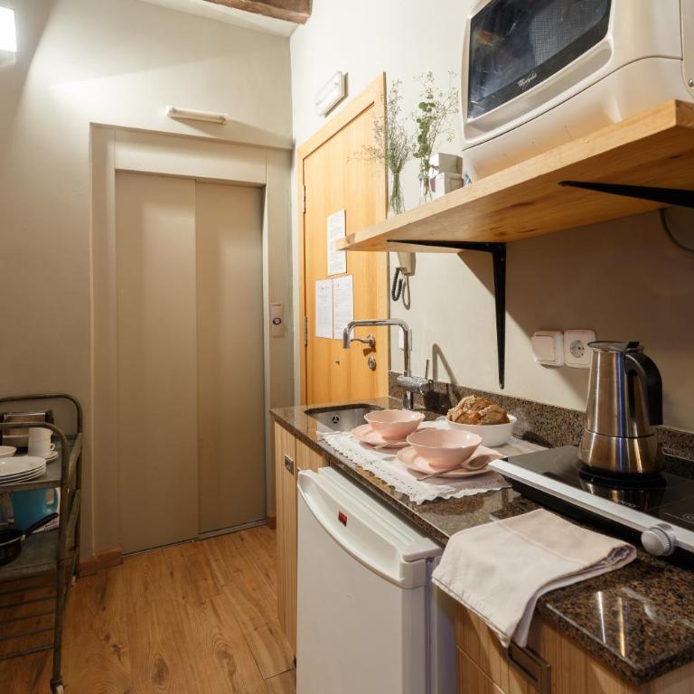 AinB Picasso-Corders Apartments - Studio (2 Adults) - 49
