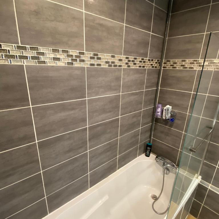 Spacieux & Lumineux - centre Amiens avec Parking - Two-Bedroom Apartment - 3