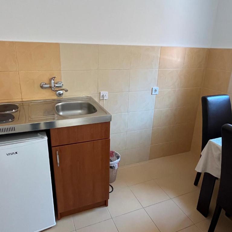 Apartments MyDay - Apartman s 1 Spavaćom Sobom i Balkonom - 2