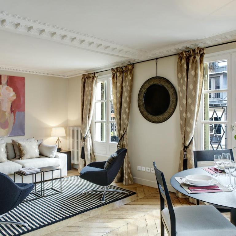 Paris Louvre Elegant residence - Two-Bedroom Apartment - 1