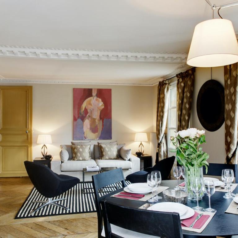 Paris Louvre Elegant residence - Two-Bedroom Apartment - 3