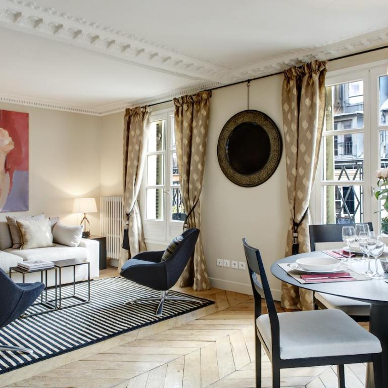 Paris Louvre Elegant residence - Two-Bedroom Apartment - 5