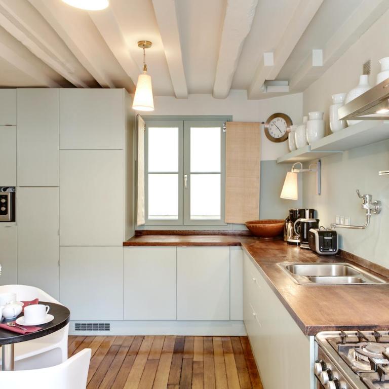 Paris Louvre Elegant residence - Two-Bedroom Apartment - 23