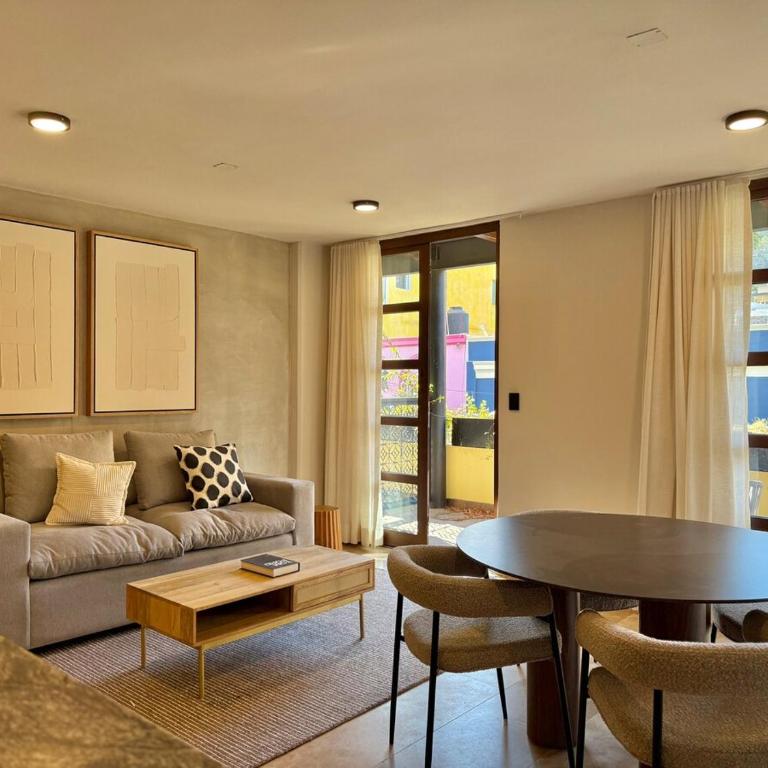 Modern space in the heart of the historic center - Two-Bedroom Apartment - 37