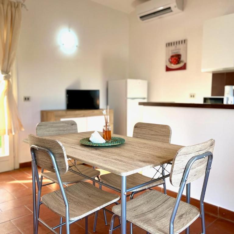 Vermentino - Apartment - 200m from the Beach - Garden - Wi-Fi - AC - BBQ - Parking - Pet Friendly - Casa con 1 Camera da Letto - 4