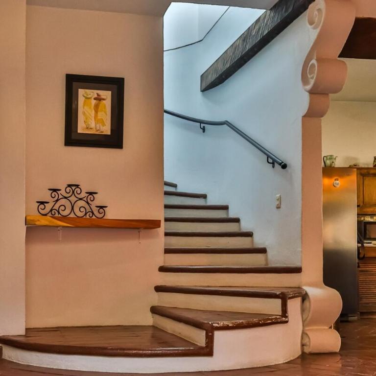 Live in the historical downtown! - Vacation Home - 8