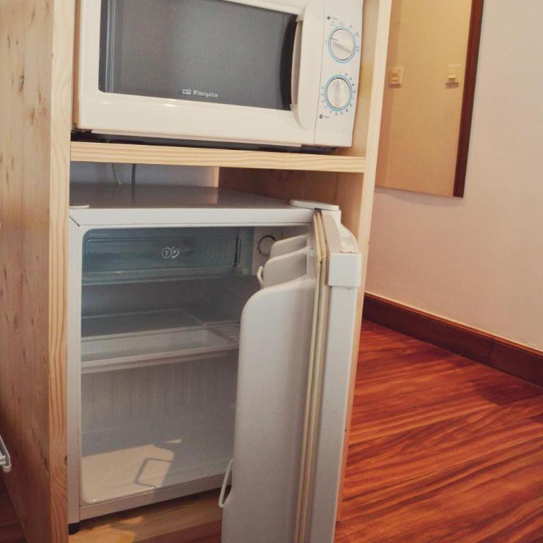 Pensión Urkia - Habitación Doble Superior con vistas a la ciudad - 1 o 2 camas - 40