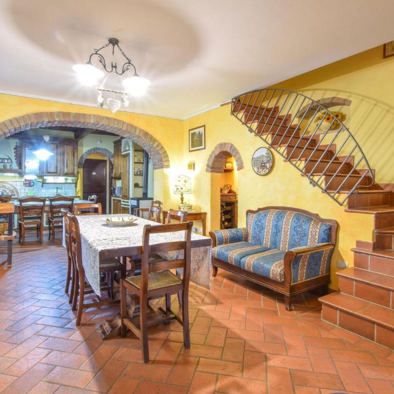 Amazing Home In Cortona - Casa Vacanza con 6 Camere da Letto - 1