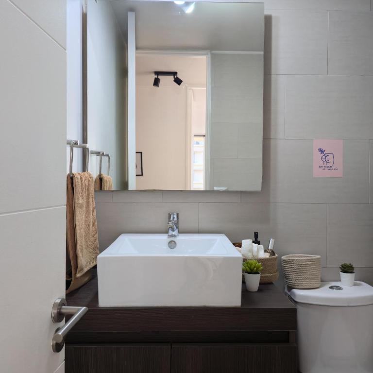 A pasos del Parque Arauco en Las Condes - Apartamento de 2 dormitorios - 18