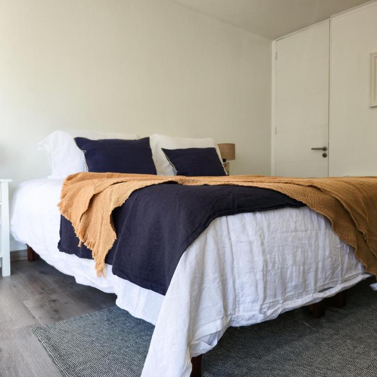 A pasos del Parque Arauco en Las Condes - Apartamento de 2 dormitorios - 2