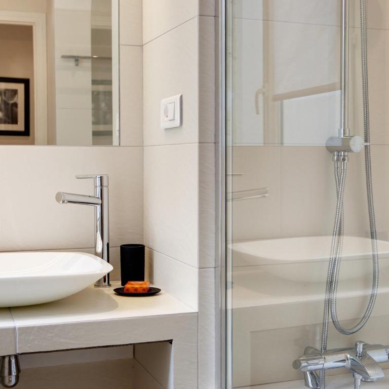 Paris Sevigne Elegant residence - Appartement 2 Chambres - 5