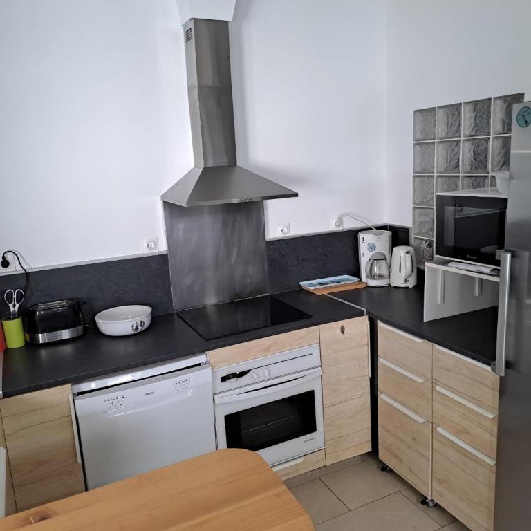 Maison Charme Proche Mer pour 6 pers à St Jean de Monts - FR-1-323-408 - Maison de Vacances - 23