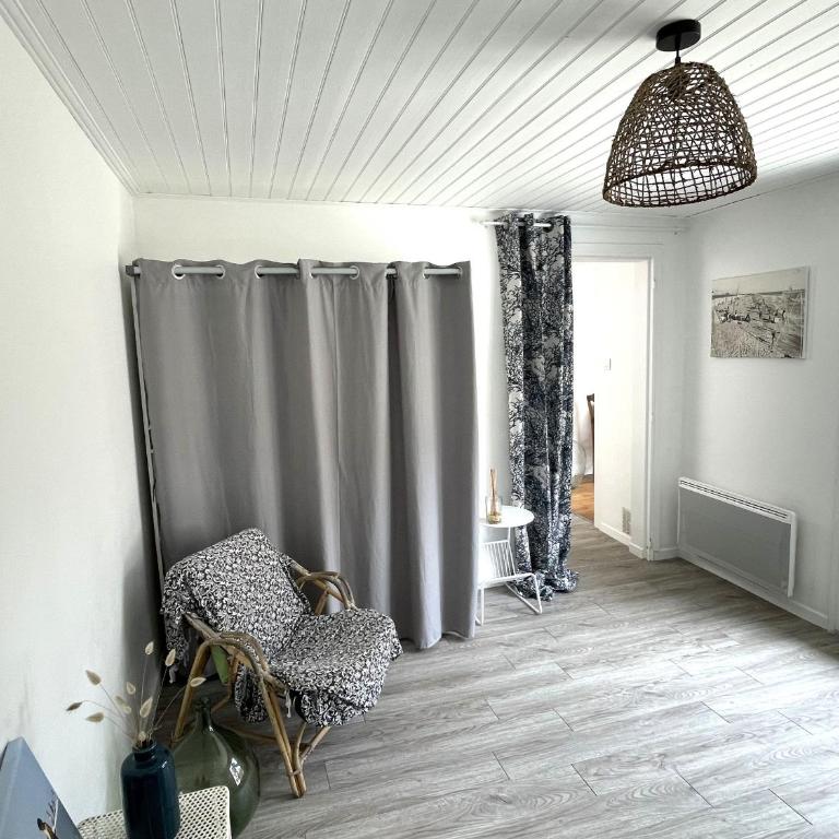 Maison charmante près de la plage avec WIFI, au cœur de Saint-Jean-de-Monts - FR-1-652-60 - Vacation Home - 24