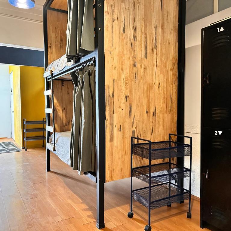 Wanderlust District - Bed in 6-Bed Mixed Dormitory Room - 2