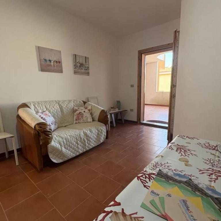 Bright flat near the beaches of Lu Bagnu - Appartamento - 15