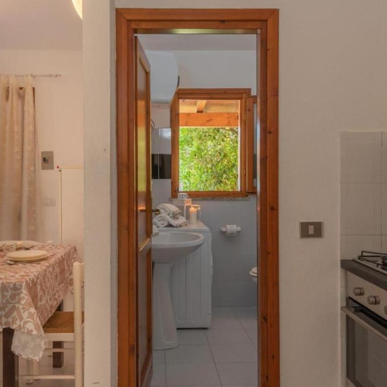 Outstanding Residenze Gallura 2Bedrm sleep 6 plus possible additional Child bed - Apartment - 3