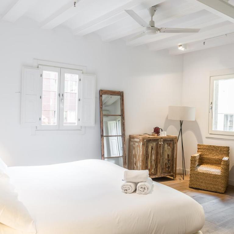 Eco Boutique Hostal Grau - Deluxe Double or Twin Room - 5