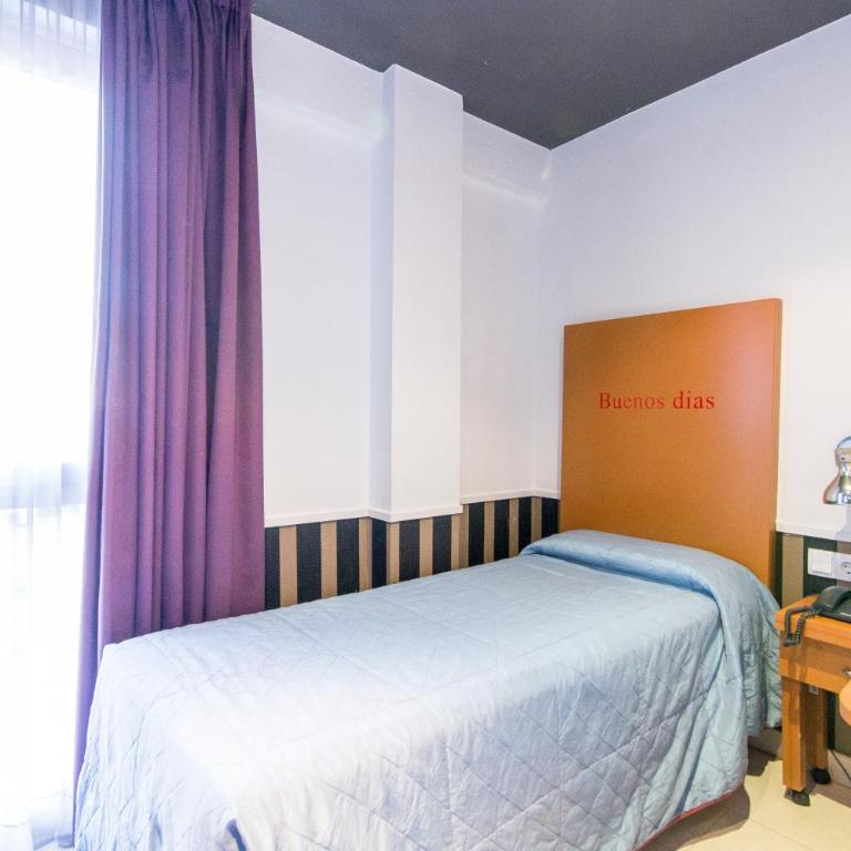 Colors - Single Room - 5